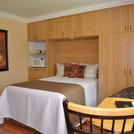 Motel Derfal Ропонтини Екстериор снимка