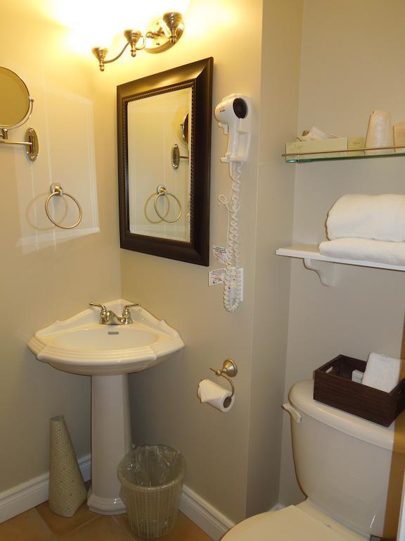 Motel Derfal Ропонтини Екстериор снимка
