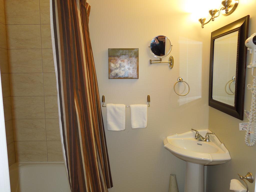 Motel Derfal Ропонтини Стая снимка