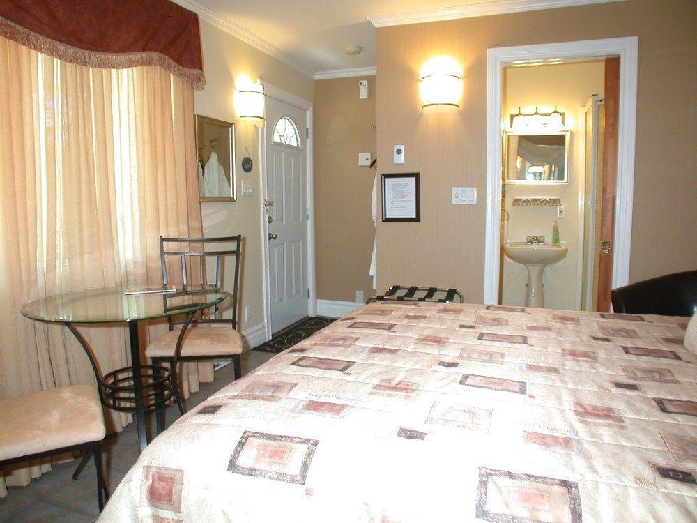 Motel Derfal Ропонтини Екстериор снимка