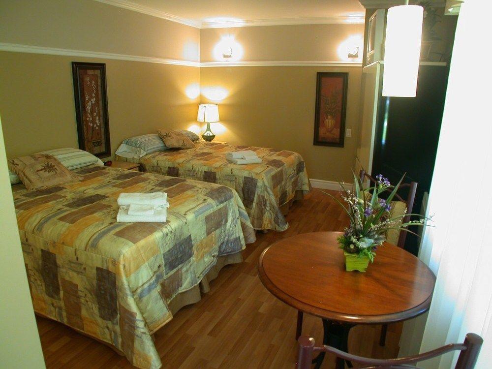 Motel Derfal Ропонтини Екстериор снимка