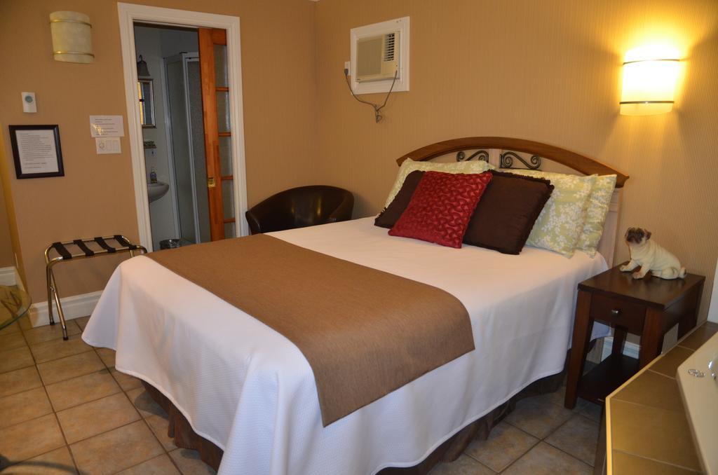 Motel Derfal Ропонтини Екстериор снимка