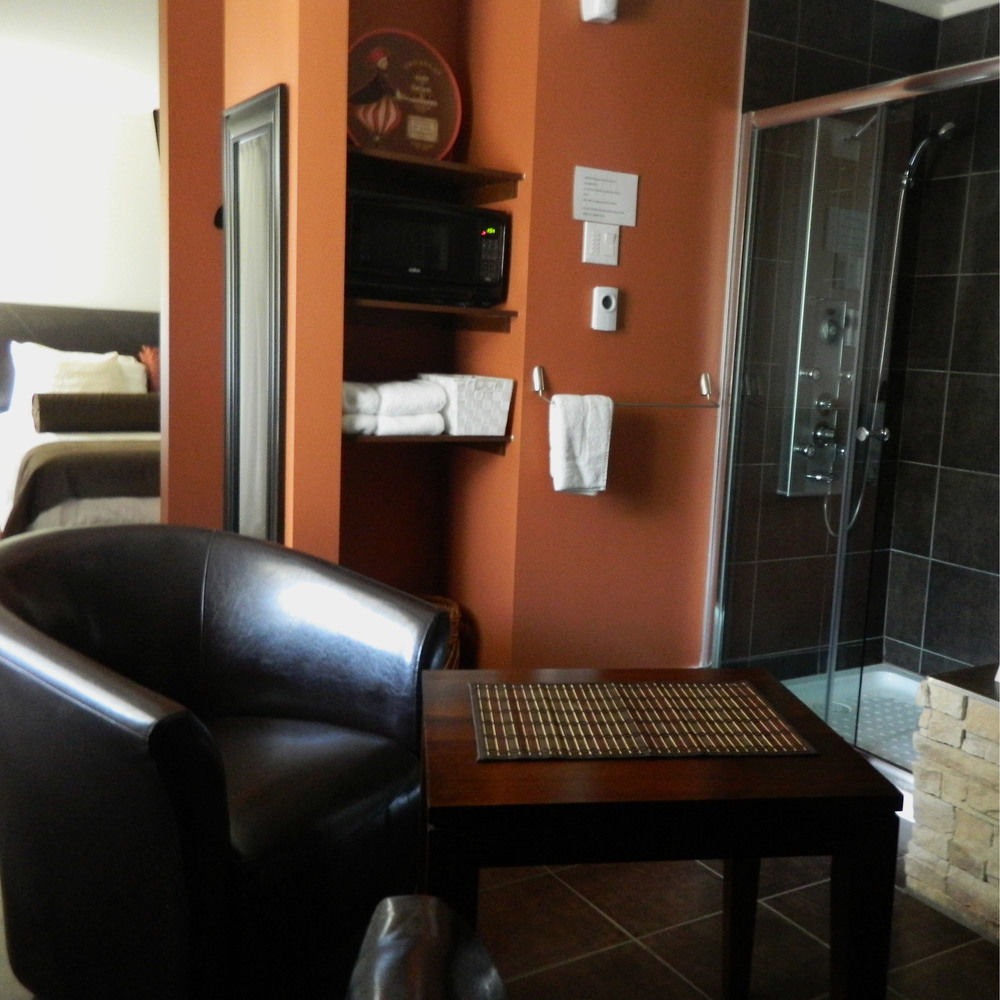 Motel Derfal Ропонтини Екстериор снимка