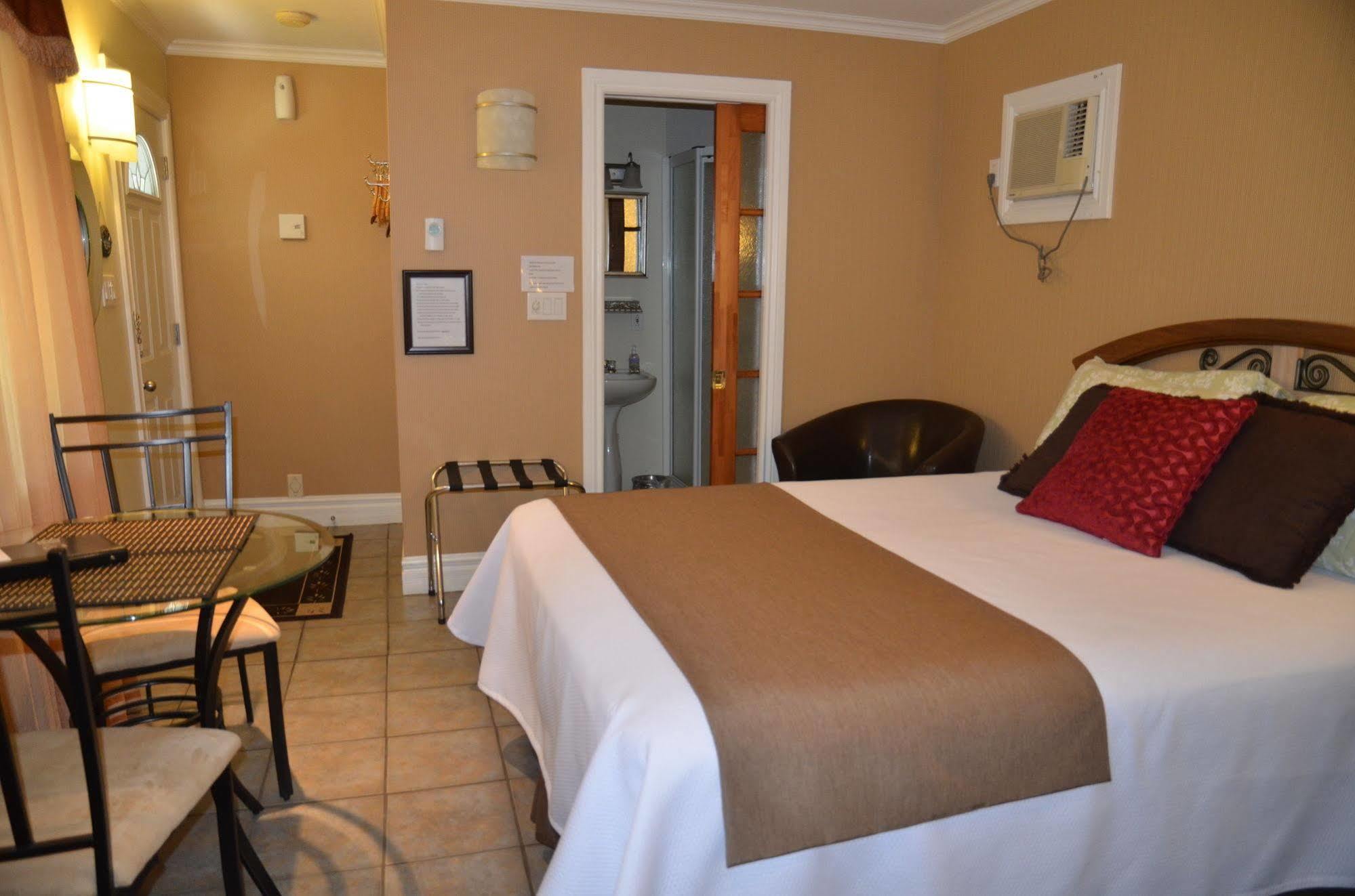 Motel Derfal Ропонтини Екстериор снимка
