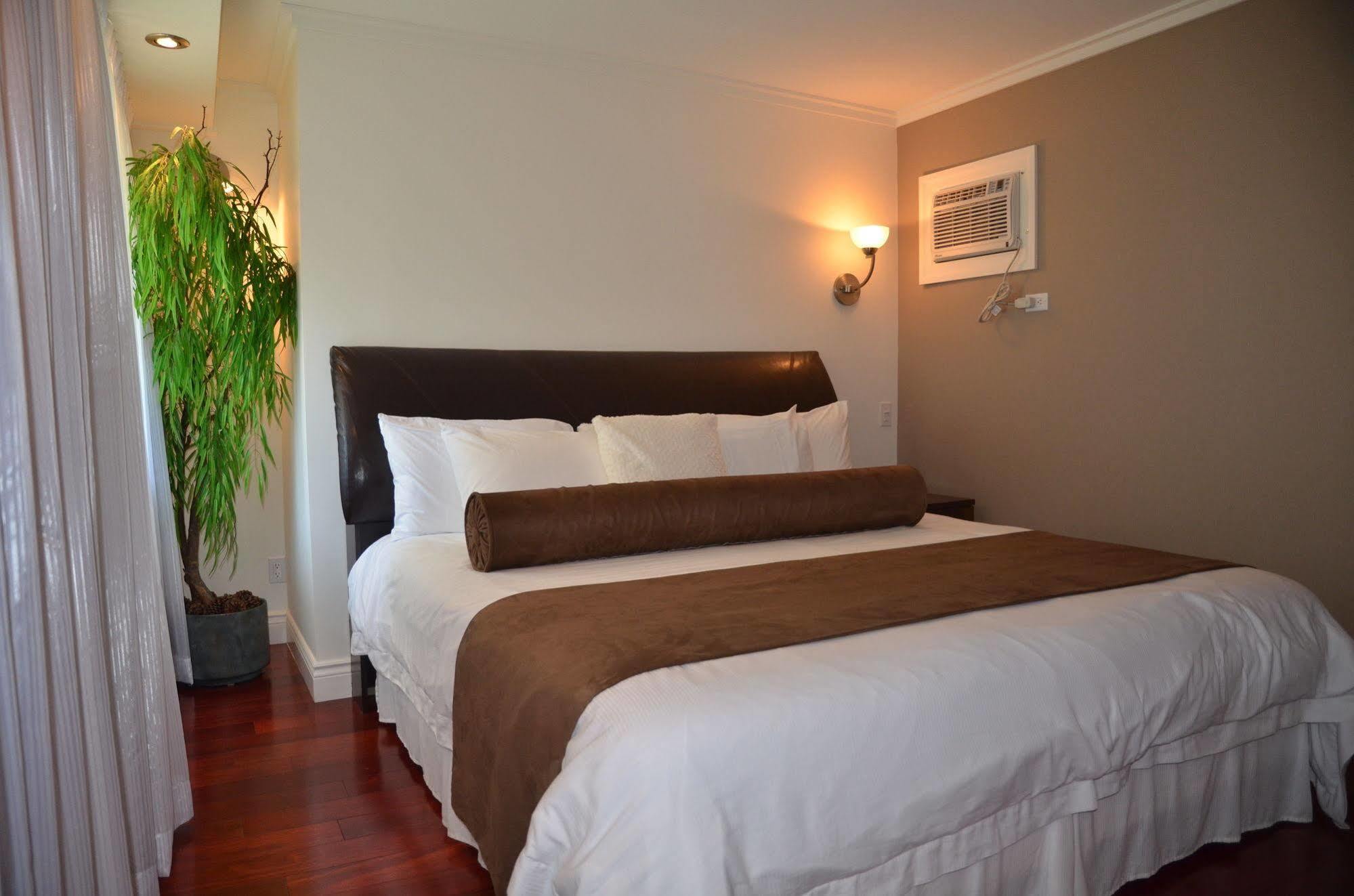 Motel Derfal Ропонтини Екстериор снимка